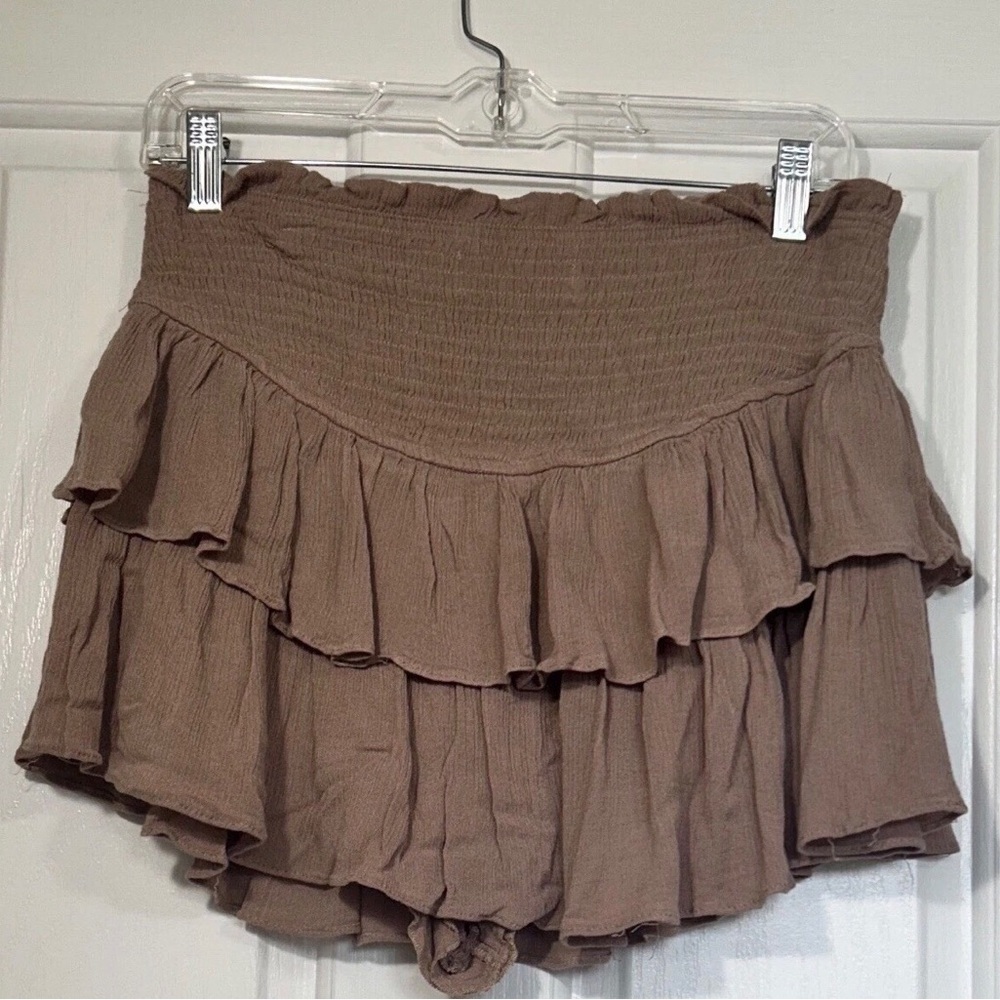 American Threads Boho Smocked Skort Ruffle Tiered Mini Shorts Brown Tan Small